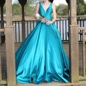 Sherri Hill prom dress